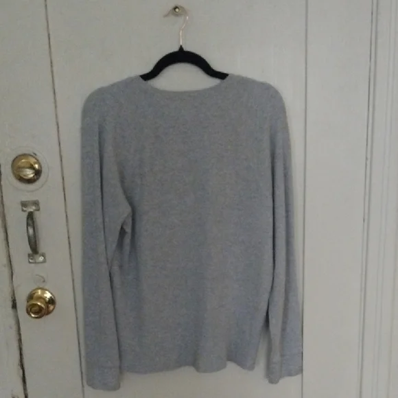 Everlane Light Gray Organic Cotton Henley - Picture 4 of 4